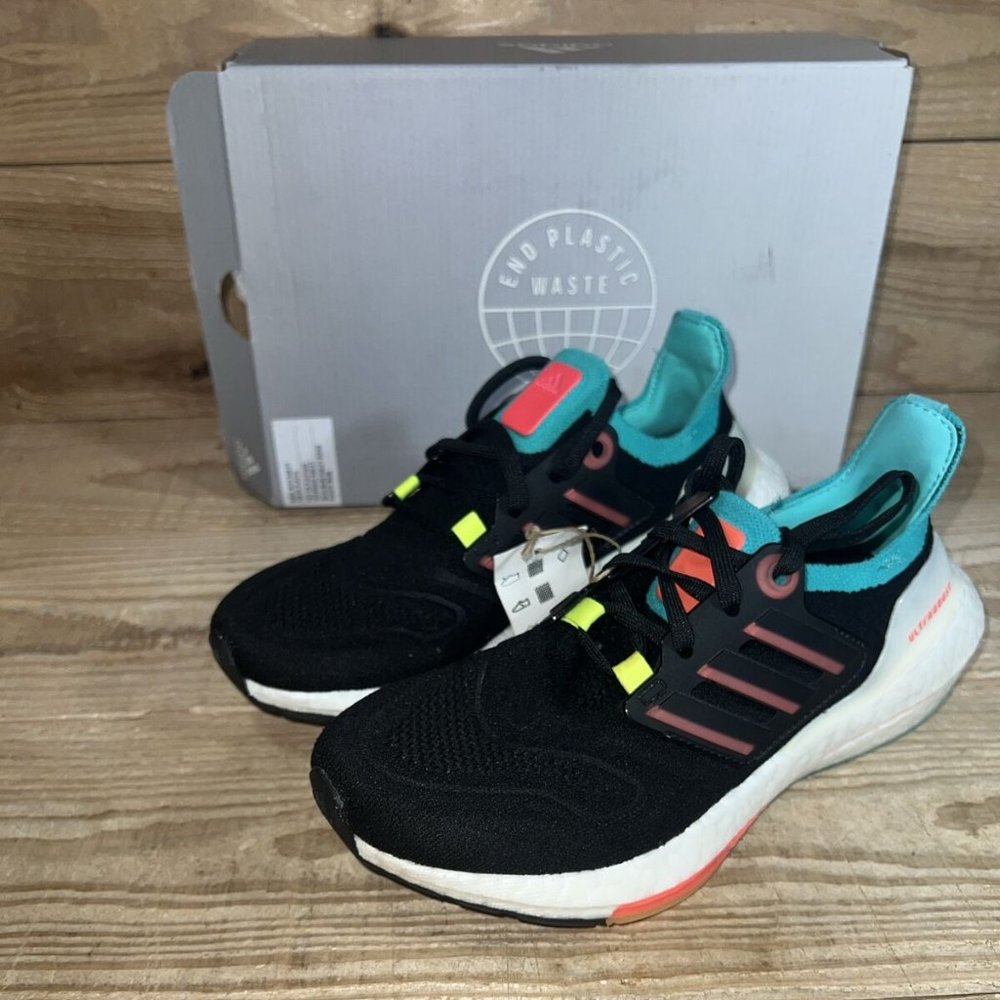 NEW: SZ 4.5Y/5.5W: Adidas Ultraboost 22 Running Shoes: Black Mint Color: GY4516
